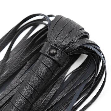 Flogger Clásico 42 cm Negro - Kinkyloov