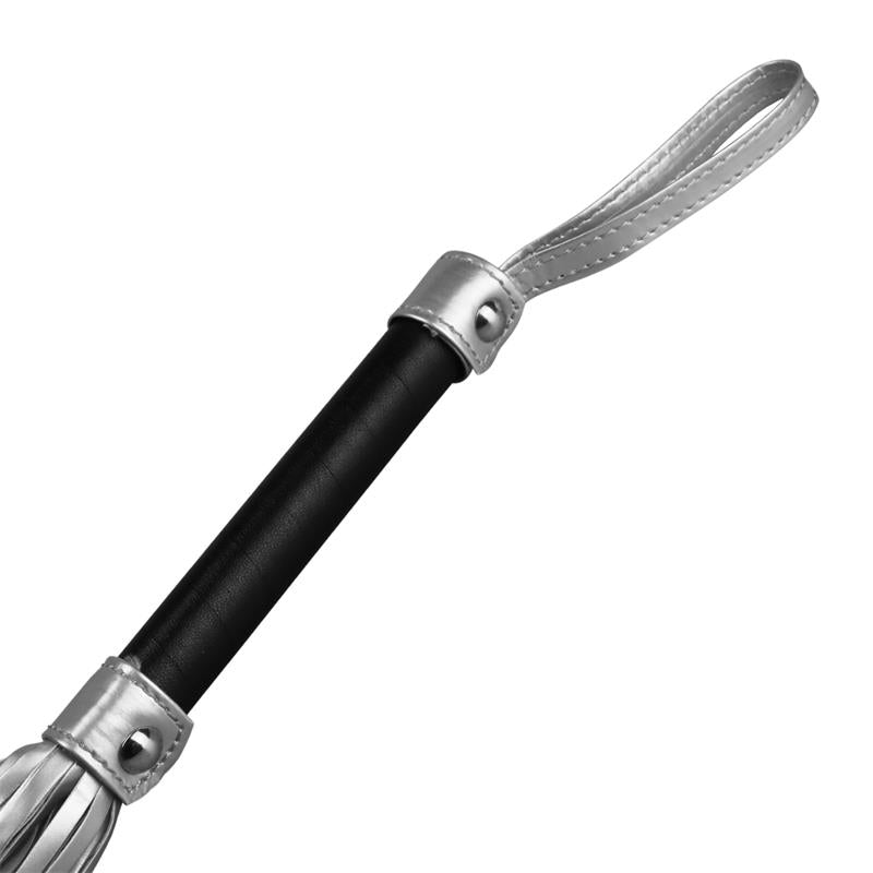 Flogger Cuero Sintético Plateado y Negro - Kinkyloov