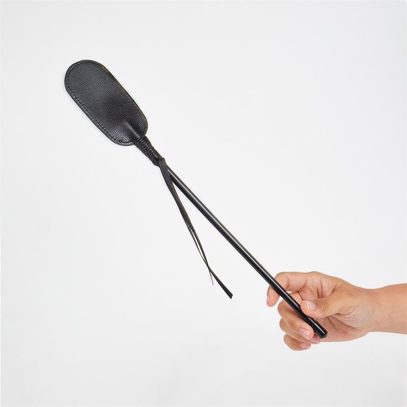 Fusta con forma ovalada de cuero sintético - Kinkyloov